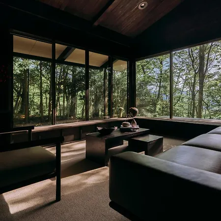 Villa 高台の森に佇むモダニズム建築 露天風呂 サウナ 檜風呂 Enn Hakone Esterno foto