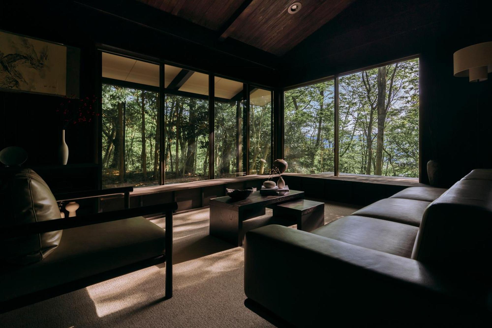 Villa 高台の森に佇むモダニズム建築 露天風呂 サウナ 檜風呂 Enn Hakone